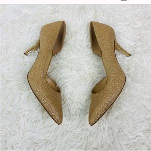 BCBGENERATION golden sparkly pointed heels size 9.5